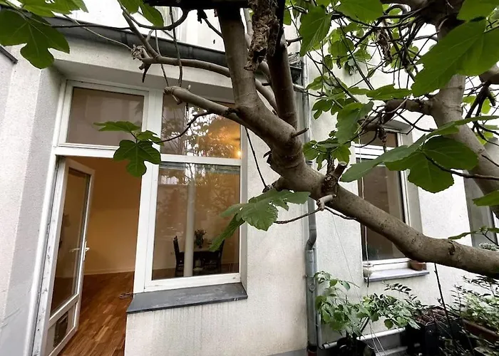 Cosy & Flat Near Center *