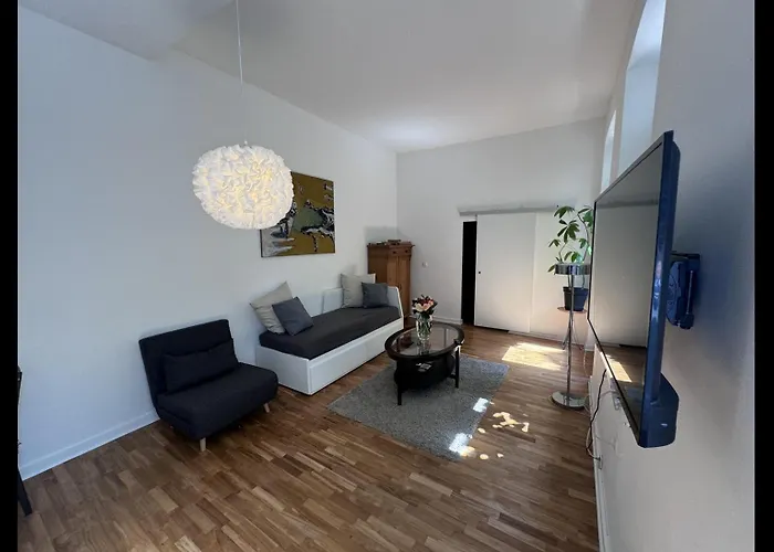 Cosy & Flat Near Center 아파트 뒤셀도르프